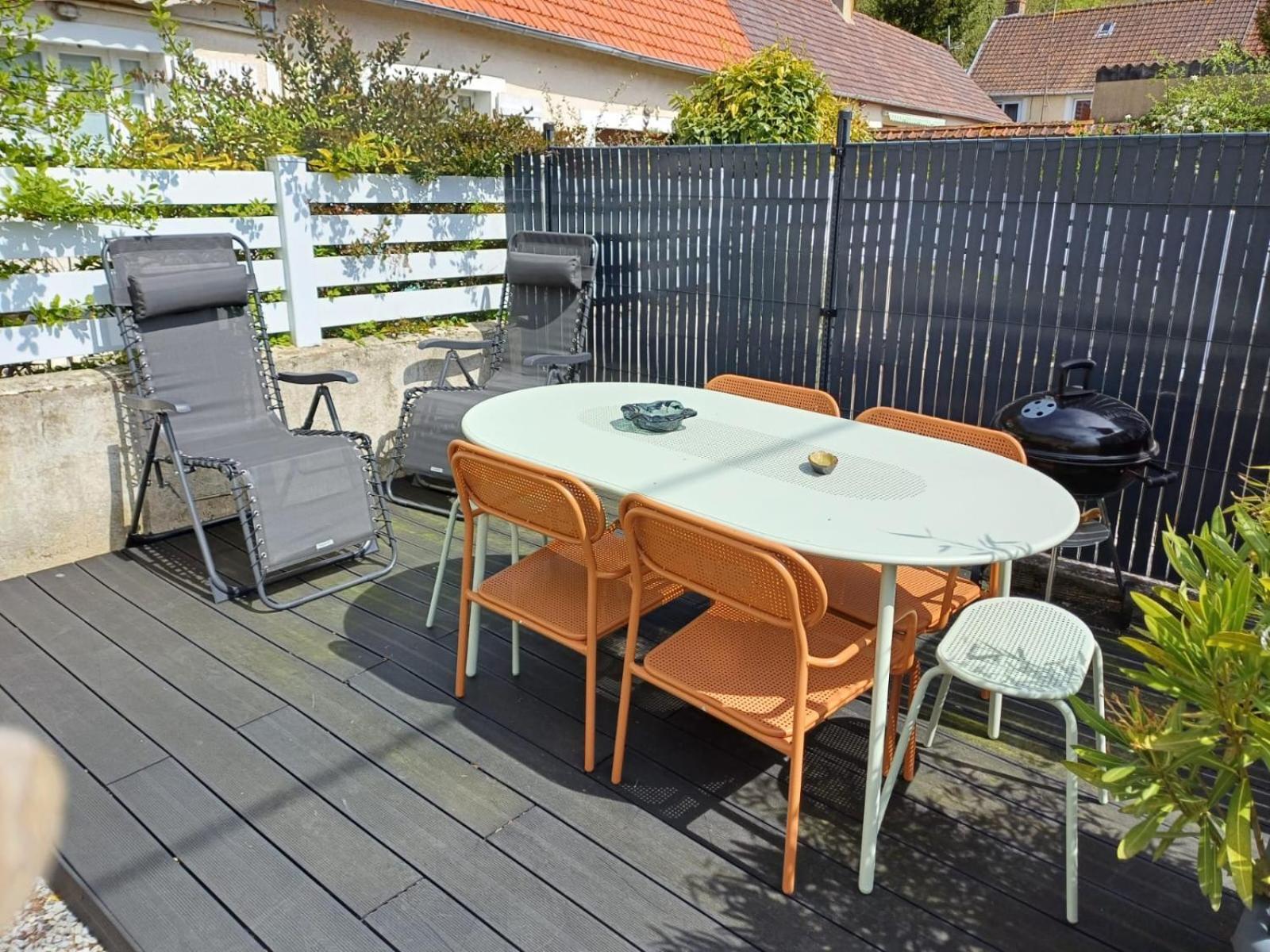 Agreable Maison 3* En Bord De Mer Dieppe Exteriör bild